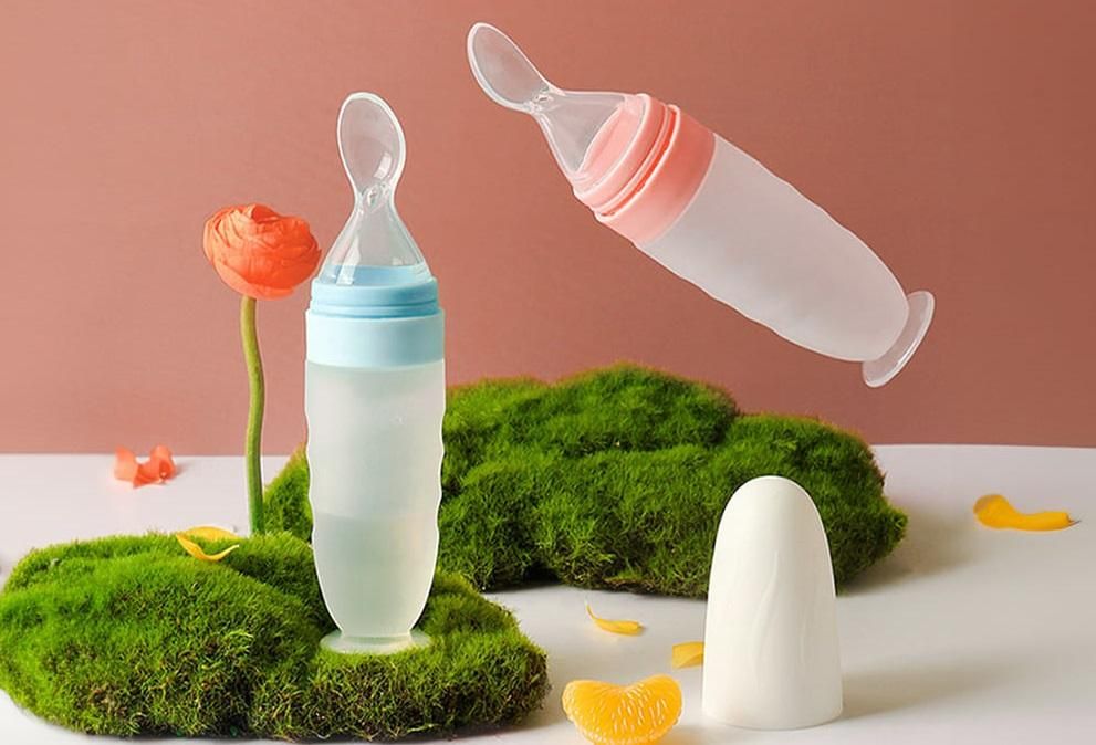 Premium Baby Food Squeeze Feeder Spoon – Soft Silicone Bottle for Easy Feeding