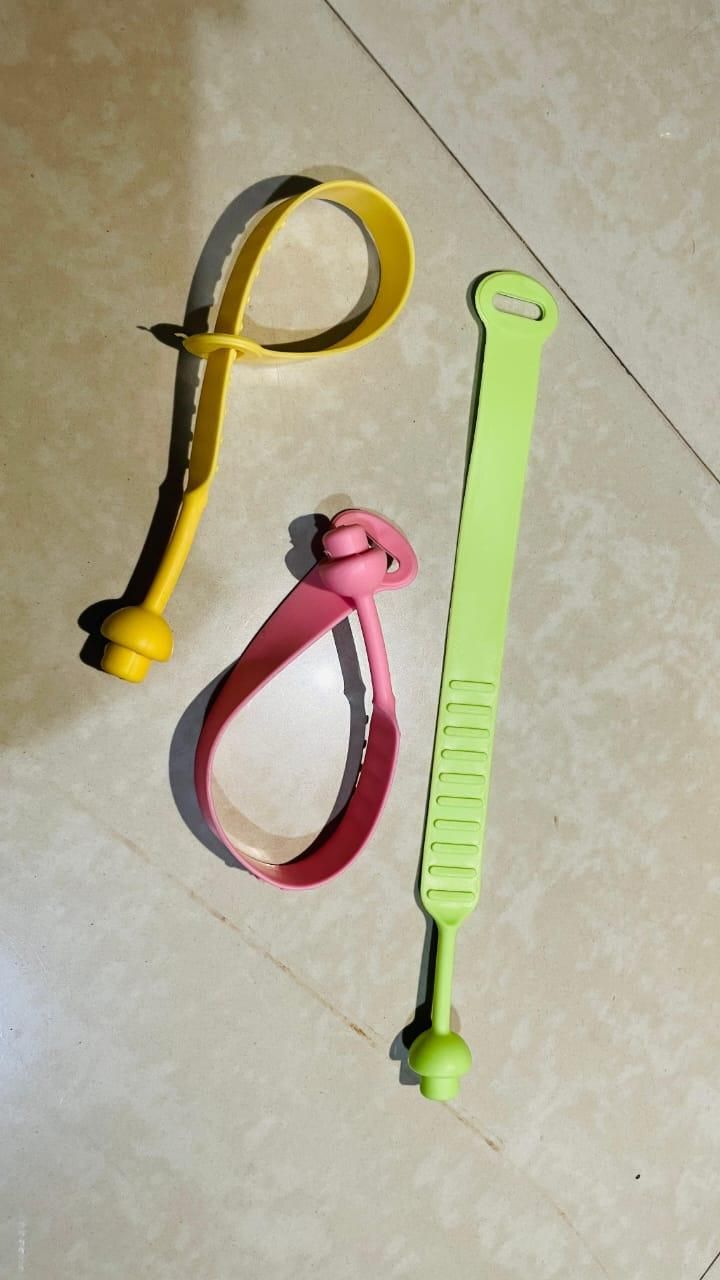 Silicone Toilet Seat Lifter – Hands-Free Hygiene Handle (Pack of 4)